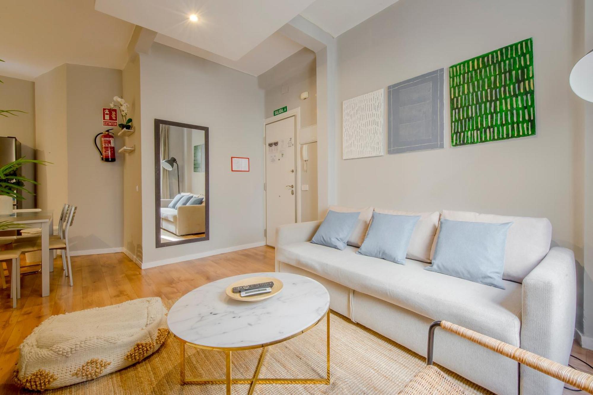 Excelente Piso De 3 Habitaciones En La Latina-Centro 마드리드 외부 사진