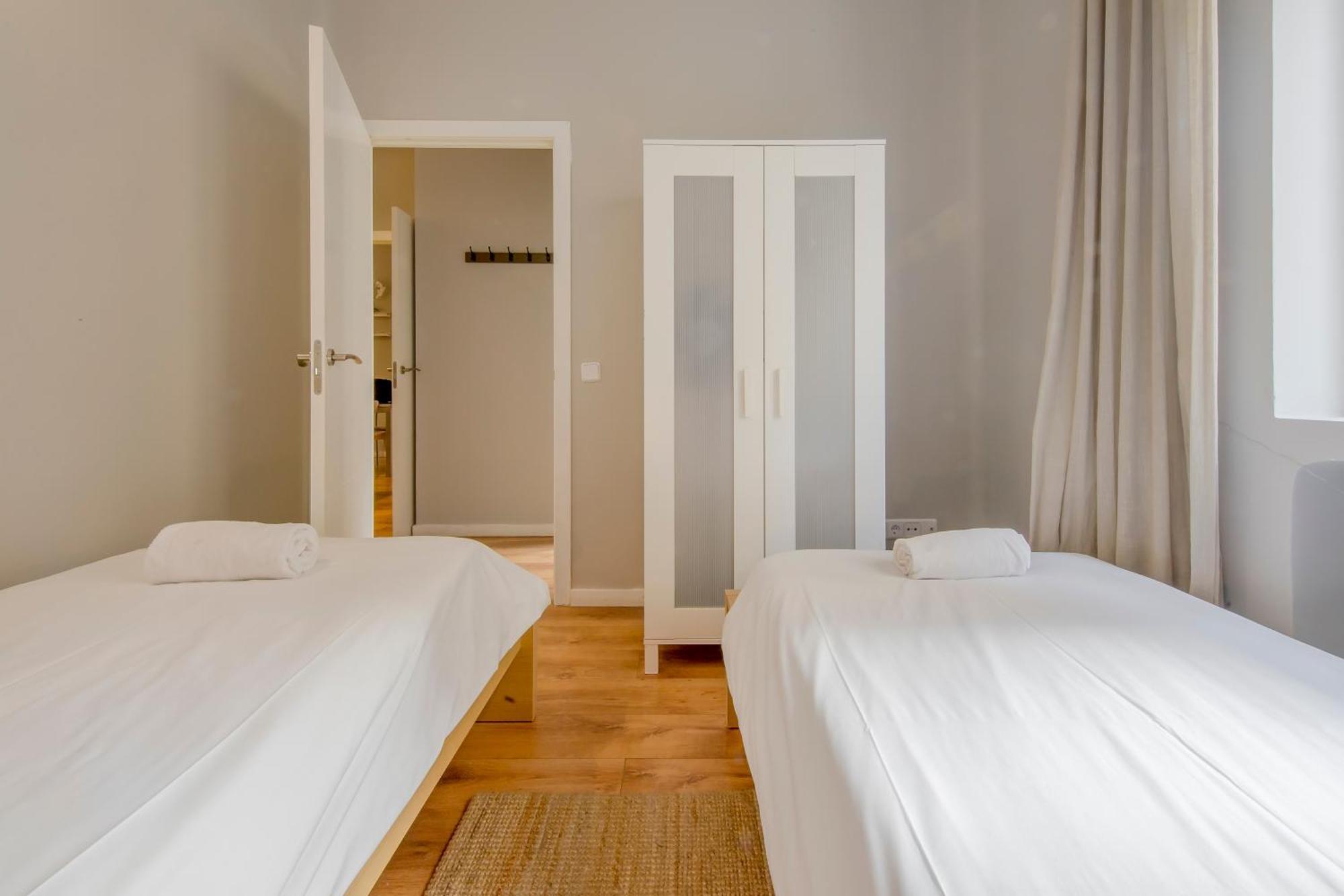 Excelente Piso De 3 Habitaciones En La Latina-Centro 마드리드 외부 사진