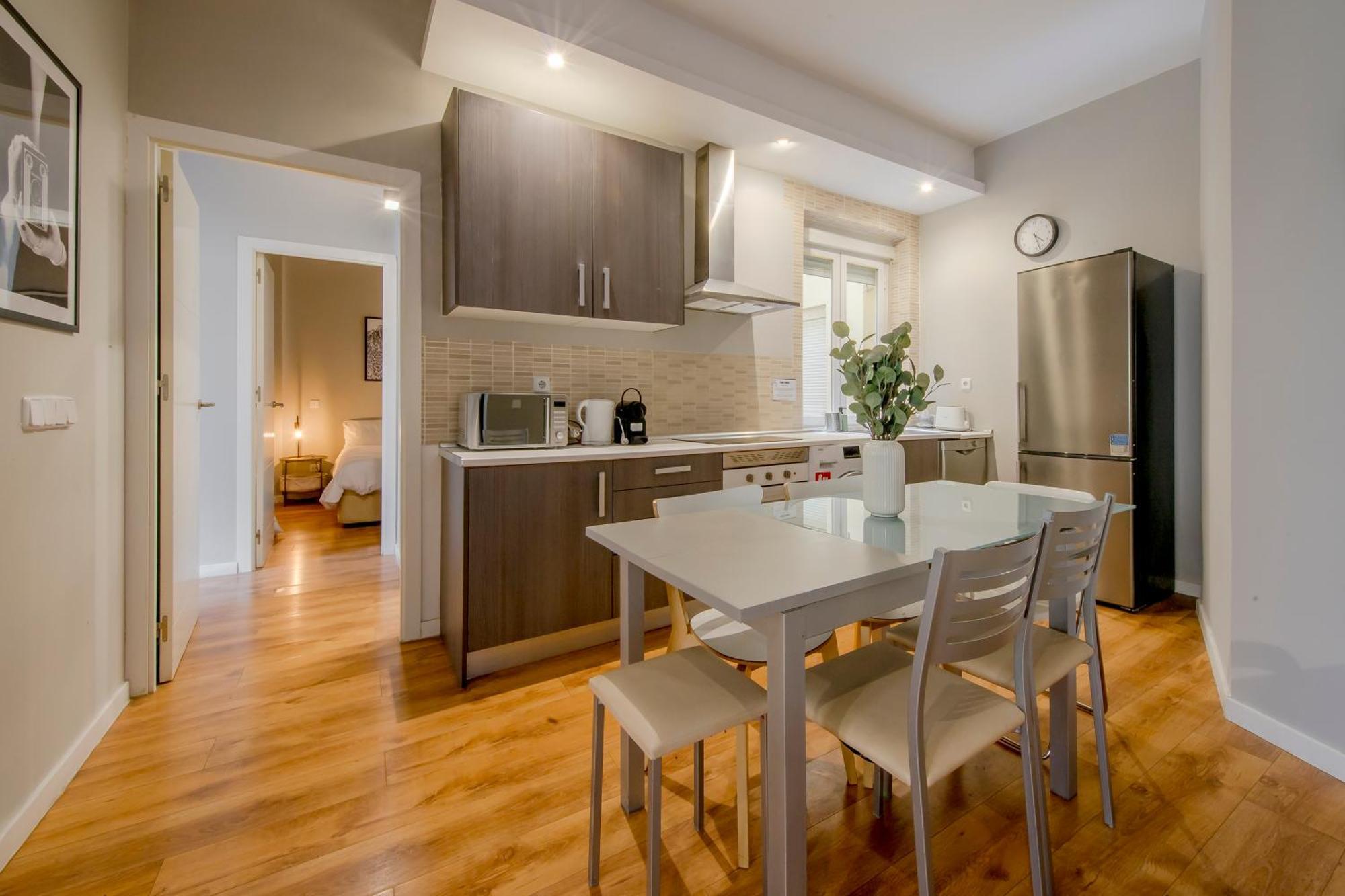 Excelente Piso De 3 Habitaciones En La Latina-Centro 마드리드 외부 사진