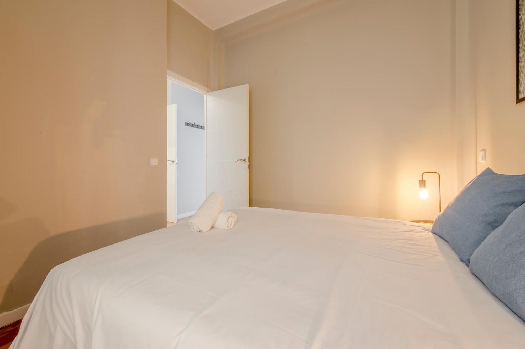 Excelente Piso De 3 Habitaciones En La Latina-Centro 마드리드 외부 사진