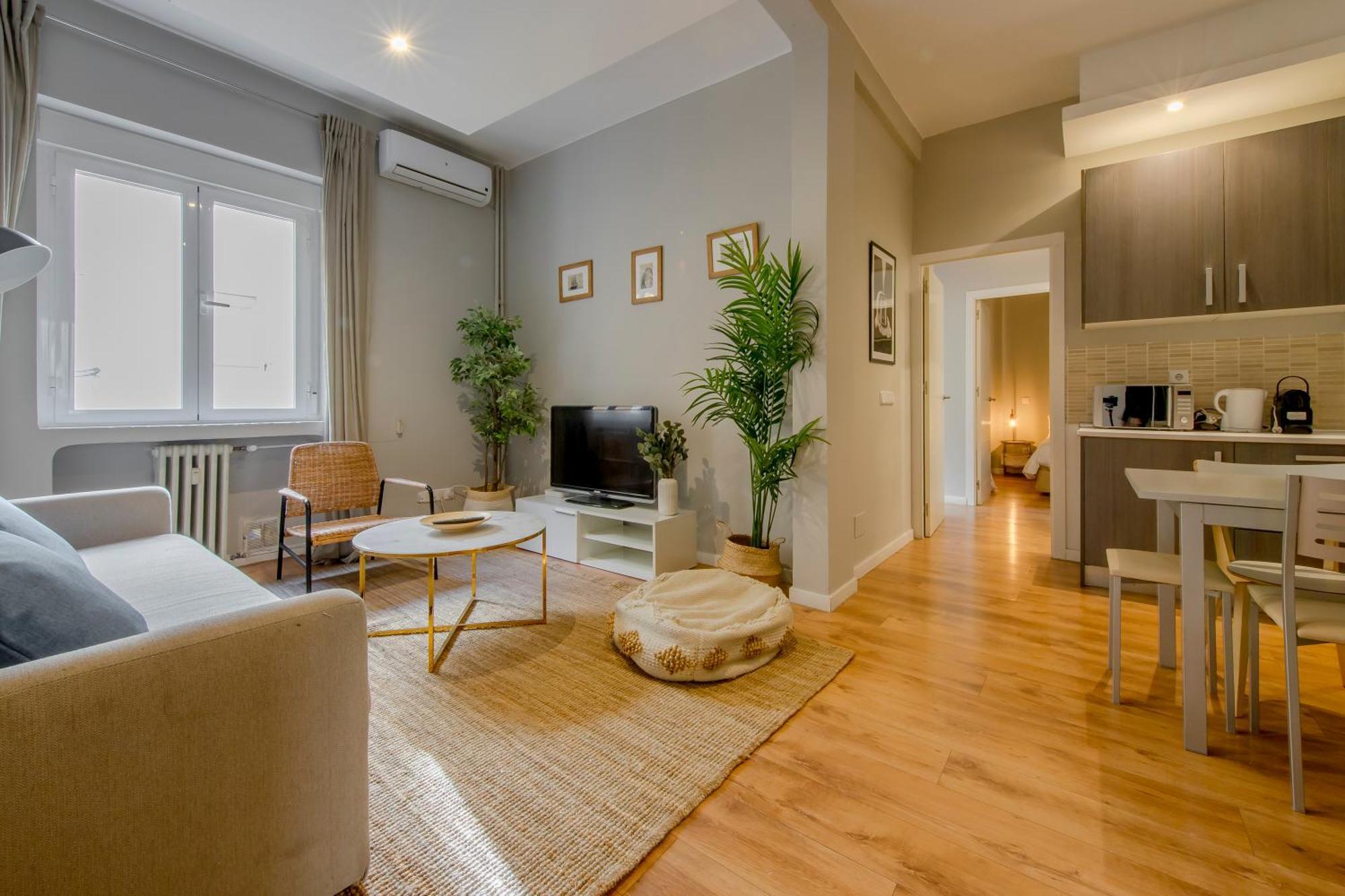 Excelente Piso De 3 Habitaciones En La Latina-Centro 마드리드 외부 사진