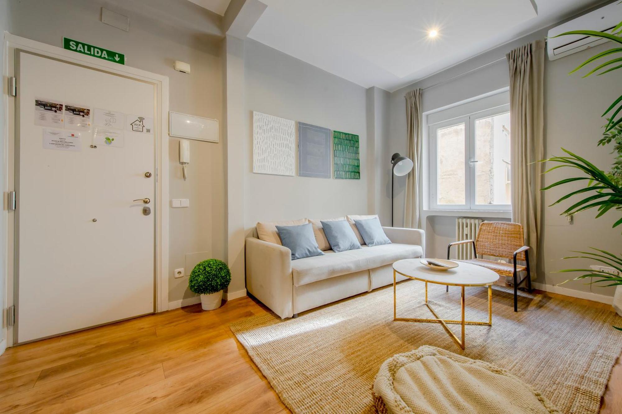 Excelente Piso De 3 Habitaciones En La Latina-Centro 마드리드 외부 사진